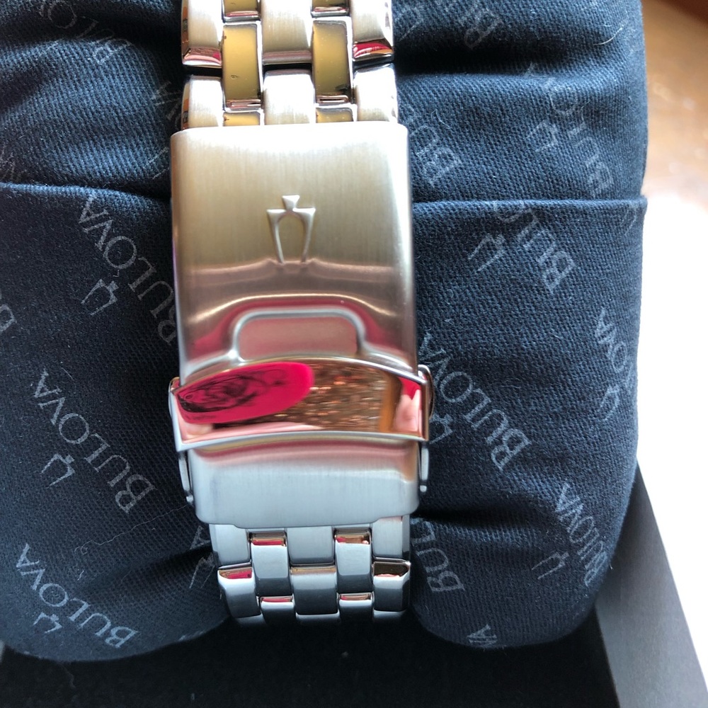 NIB BULOVA Marine Star Men’s Watch Silver - Picture 4 of 7